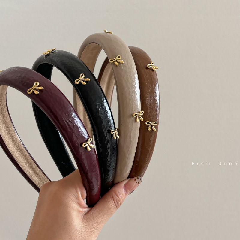 Leatherwork Pony - 金色の弓が付いたレトロな革のヘッドバンド,ヘアピン,気質,毎日の外出,新しいヘアアクセサリー,雰囲気
