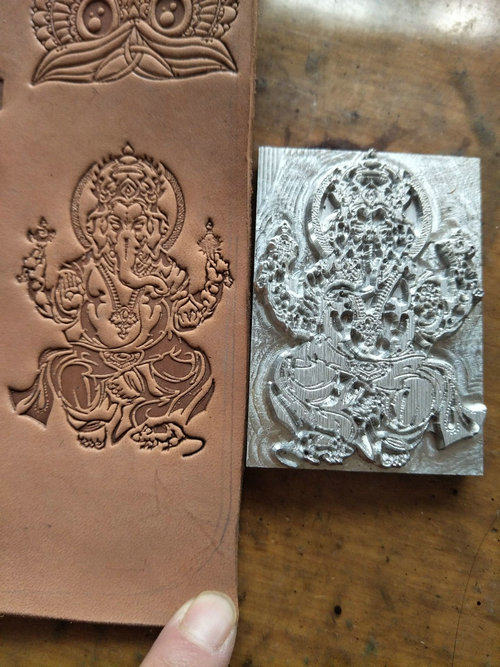 3Dひょうたん型革エンボス加工型、革彫刻ツールクラフトプレス - Leatherwork Flowers のレビューと価格