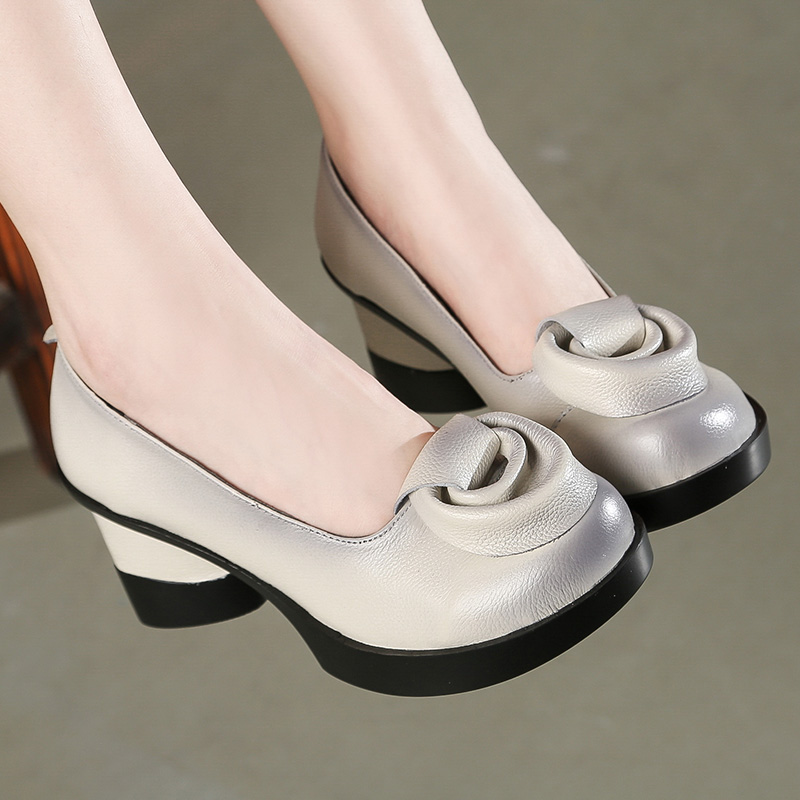 Birkuir-女性のためのレトロなハイヒールの靴,本革,厚 - Leatherwork Flowers のレビューと価格
