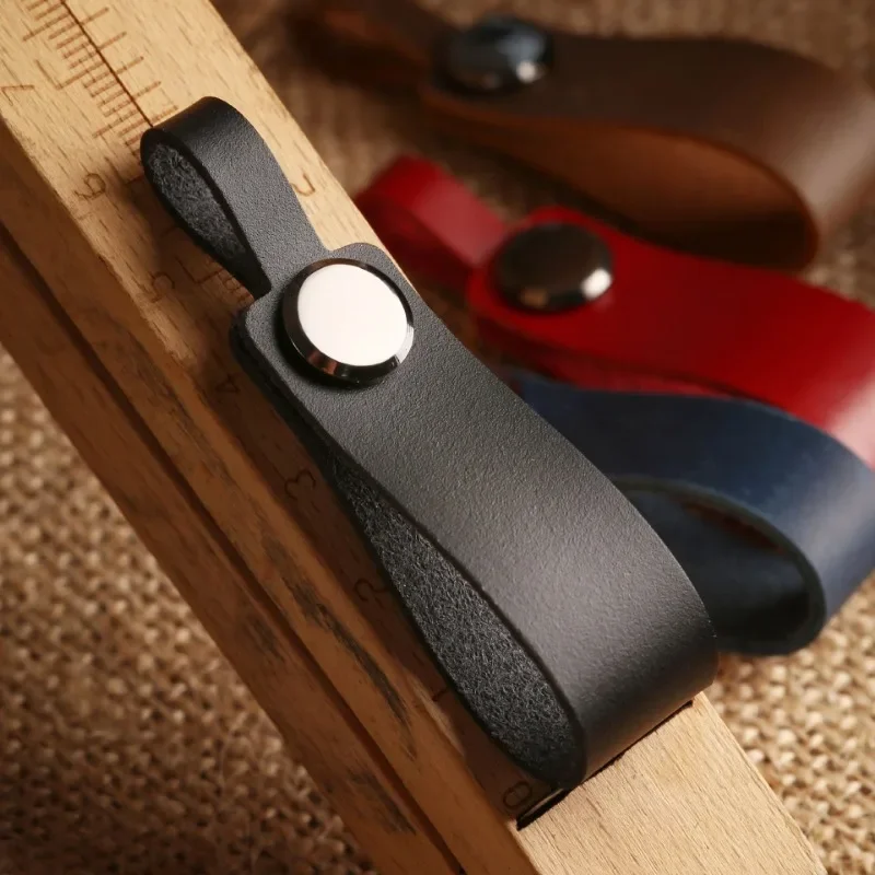 カスタムロゴ入り本革キーホルダー メンズ レディース ヴィン - Leatherwork Keychain のレビューと価格
